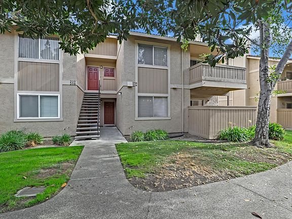 2nd image of 204 Damsen Dr