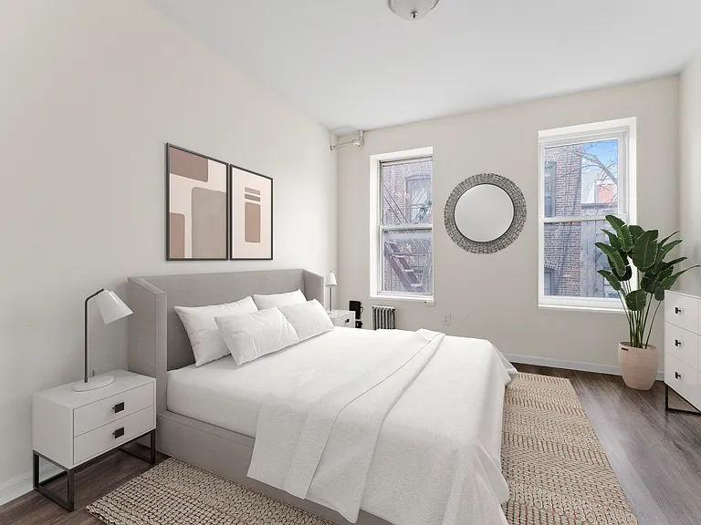 112 Suffolk St #4B — Photo 1