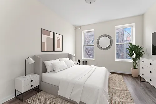 112 Suffolk St #4B Photo 1