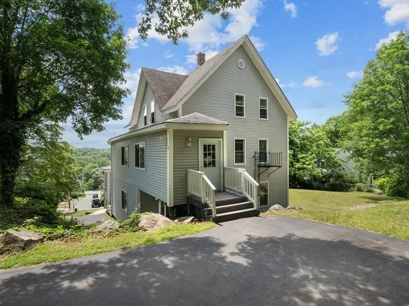 35 Lincoln St, Millville, MA 01529
