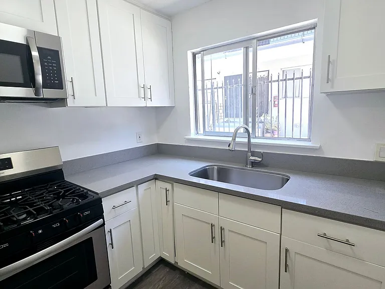 Westmont Apartments LLC — Photo 8