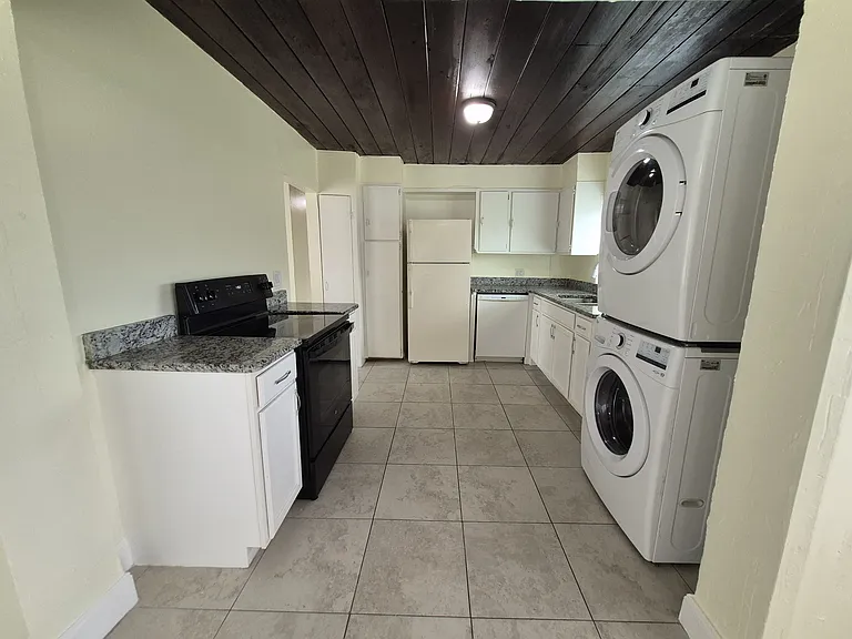 616 S Kentucky Ave — Photo 13