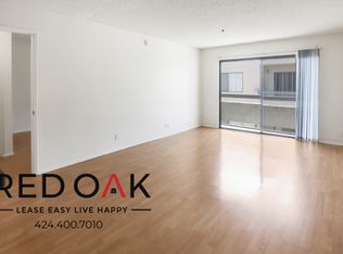 15554 Vanowen St #203, Van Nuys, CA 91406