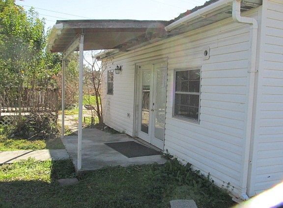 2nd image of 206 Plauche St