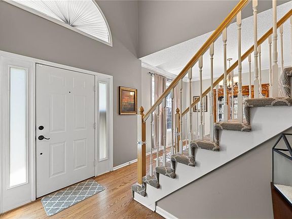 5th image of 18844 W 160th Ter