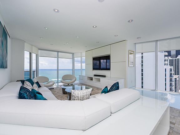5th image of 17555 Collins Ave APT 3201