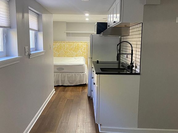 2nd image of 233 N Taylor Ave #G2