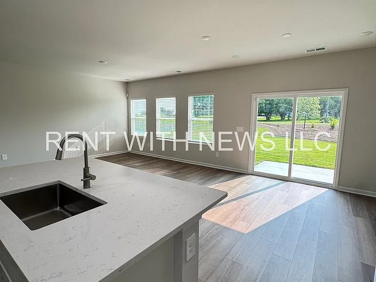 539 White Birch Ln — Photo 6