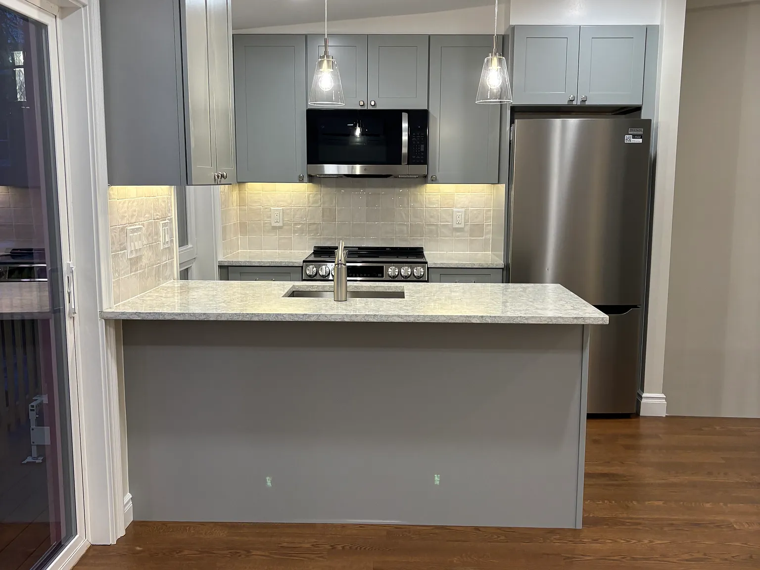 1 bed, 600 sqft, $3,400 — Photo 3