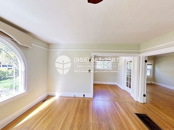 5th image of 1146 Sherwood Ave