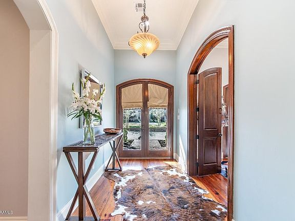 4th image of 102 Avenleigh Dr