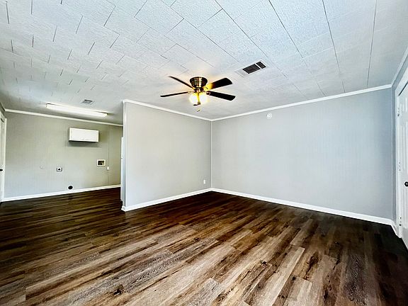 2nd image of 1422 Greenwood Ave #0