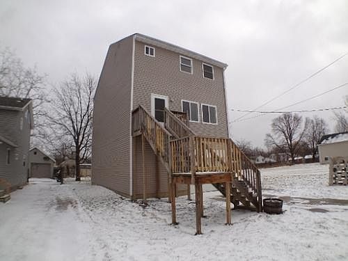 3rd image of 3733 Toledo Ave