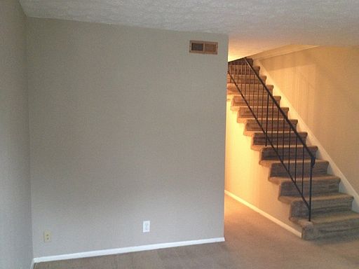 2nd image of 1146 Copperwood Ln