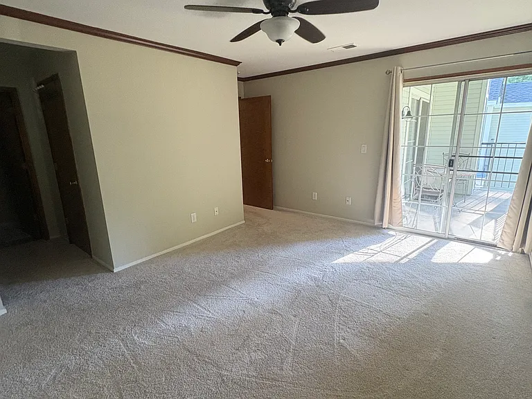 2400 Eilers Ln #1206 — Photo 44