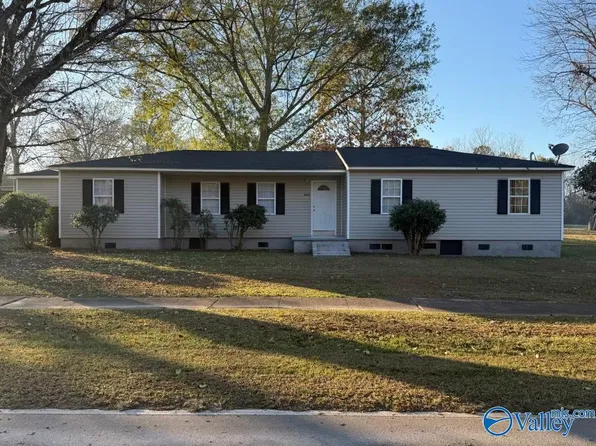 5562 Main Dr, New Hope, AL 35760