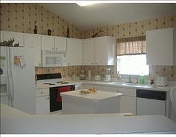 4th image of 560 Lake Cypress Cir