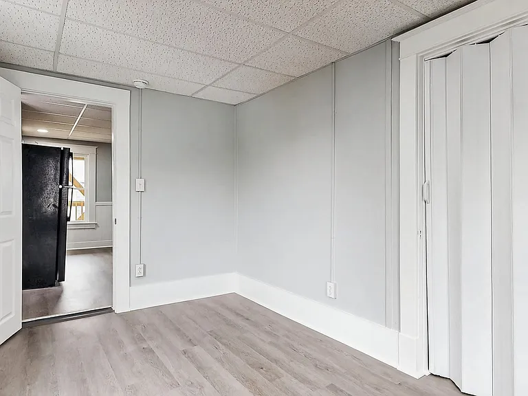 83 Brook St #C — Photo 6