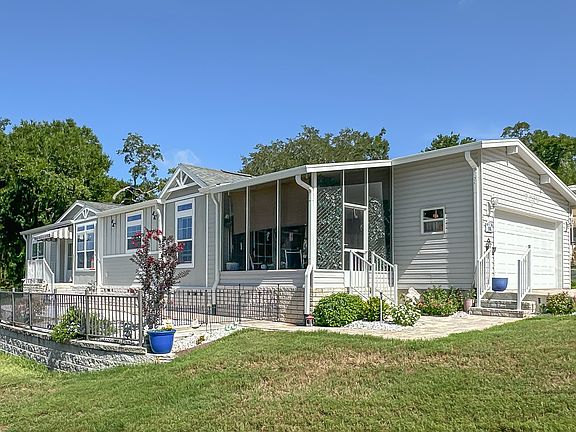 2nd image of 201 Cottonwood Cir #311