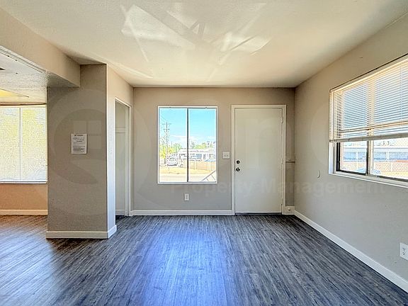 3rd image of 2145 W Mariposa St APT 201