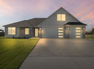 12826 Blackfoot Dr, Pasco, WA 99301