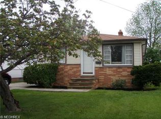 935 Center Rd, Eastlake, OH 44095