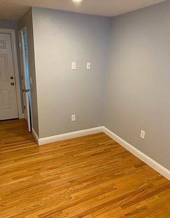3rd image of 11 Charter St #E