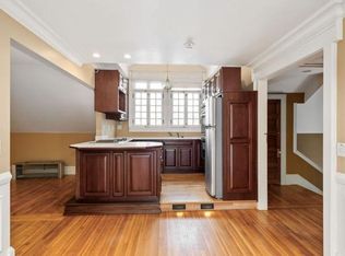 1208 James St #2, Syracuse, NY 13203