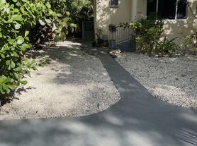 1041 NW 34th St, Miami, FL