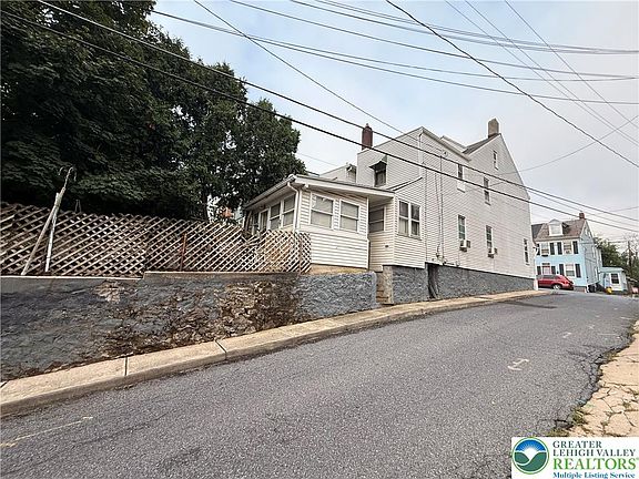 4th image of 16 S 8th St