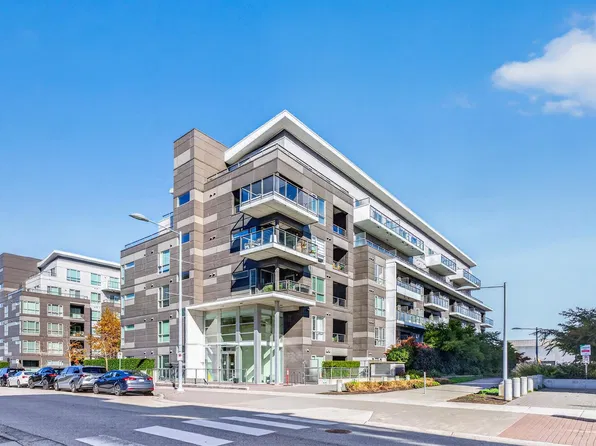 7008 River Rd #305, Richmond, BC V6X 0R1