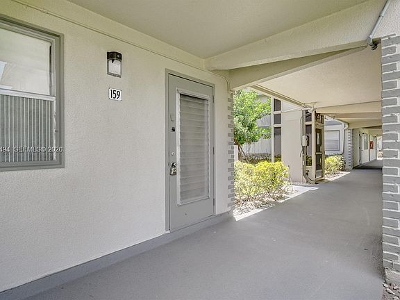 4th image of 159 Brittany Way #D