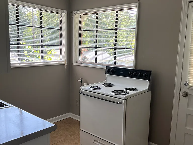 5125 Valley Stream Rd — Photo 24