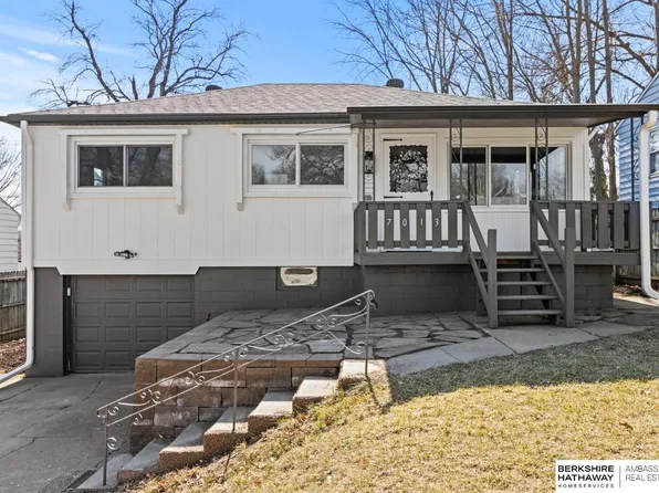 7013 Hamilton St, Omaha, NE 68132