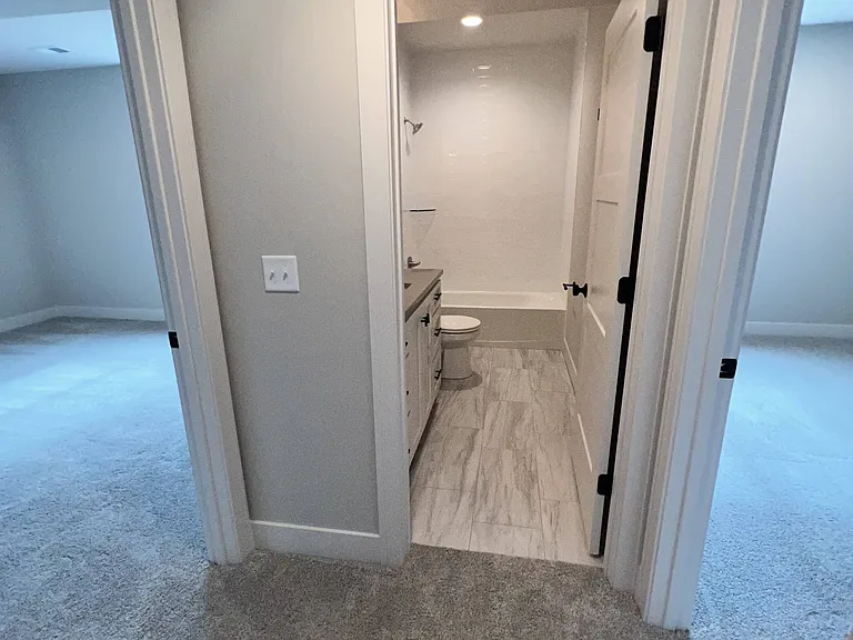 11009 S Millstone Dr — Photo 39