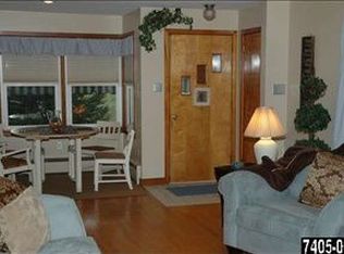 105 W Highland Ave, Spring Grove, PA 17362