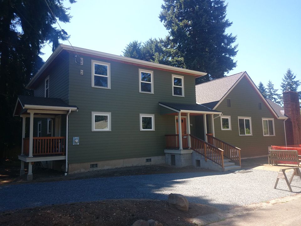 1st image of 221 NW 131st St