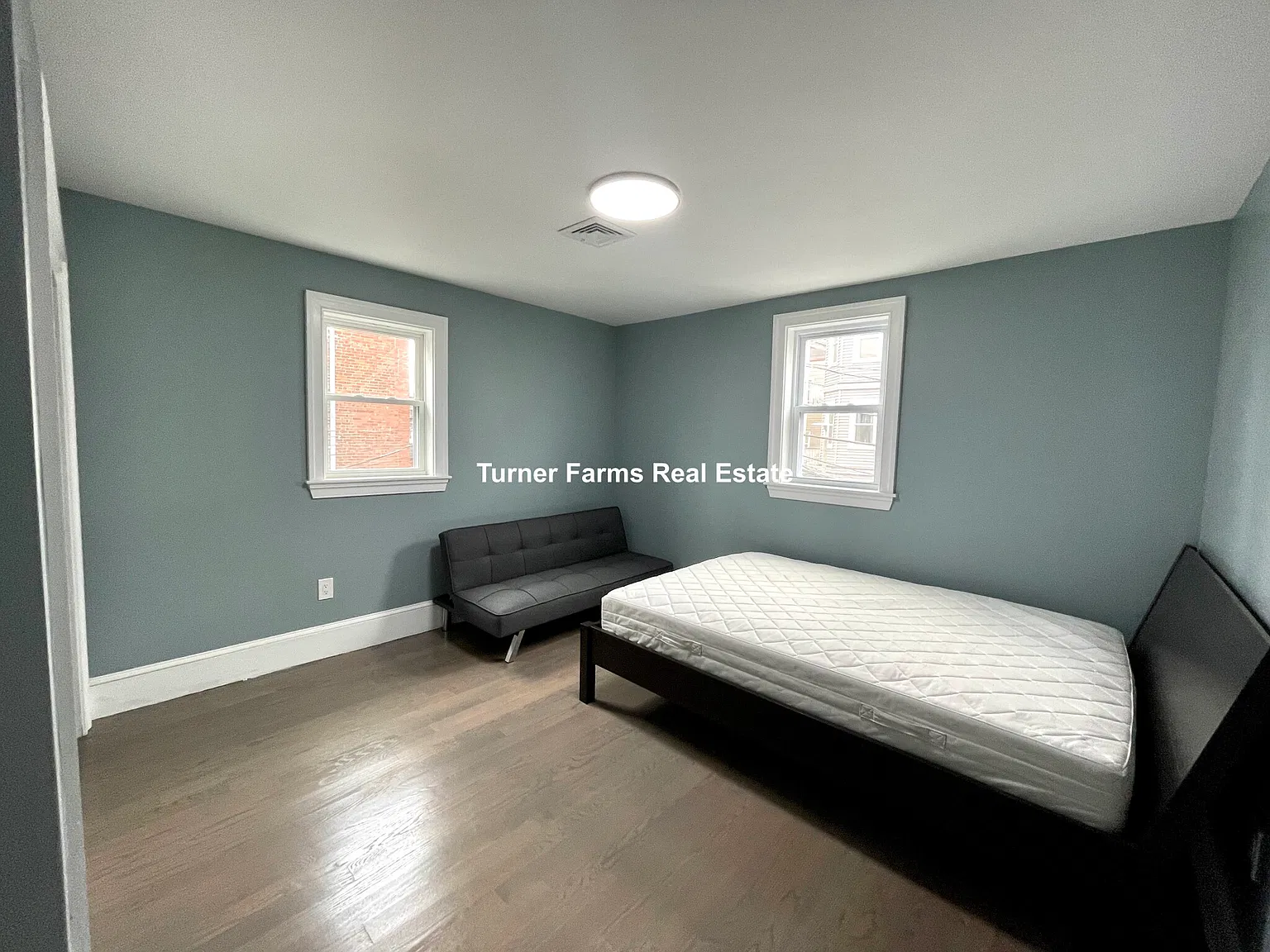 5 bed, 7777 sqft, $5,500 — Photo 3