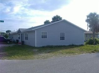 699 Avenue H NW, Moore Haven, FL 33471