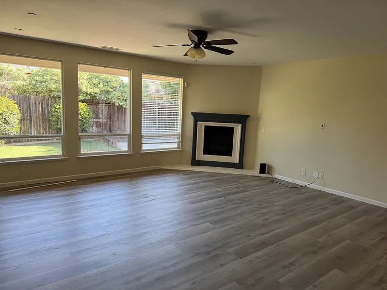 1456 Eaglesfield Ln — Photo 21