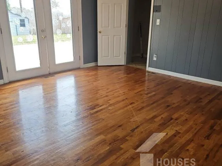423 Rollingwood Dr — Photo 5