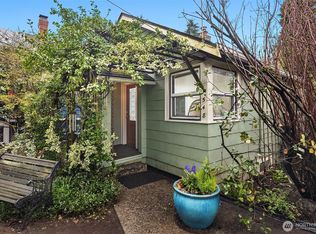 548 NE 102nd Street, Seattle, WA