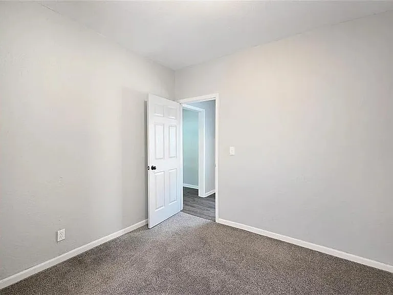 619 Kiowa St — Photo 9