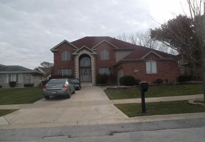 1st image of 4895 Meadow Lake Dr