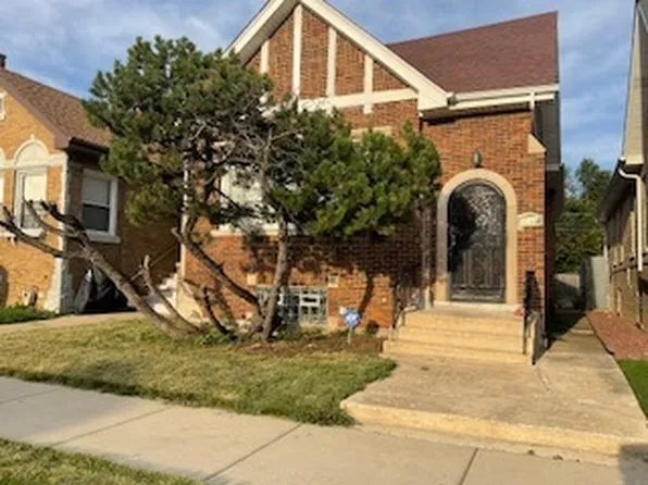 8235 S Wood St, Chicago, IL 60620