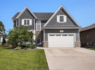 242 Meadowview Ave, Amherstburg, ON N9V 0G1