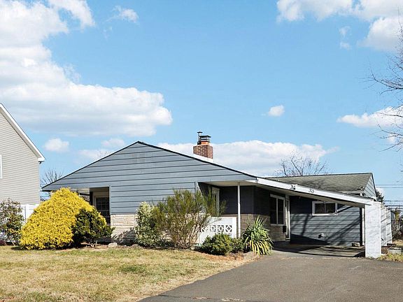 2nd image of 30 Meadow Ln