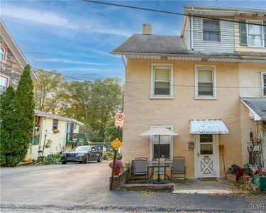 852 Constitution Dr, Allentown, PA, 18103