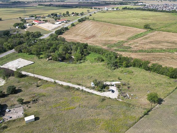 5th image of 1012 E Fm 93 Spur