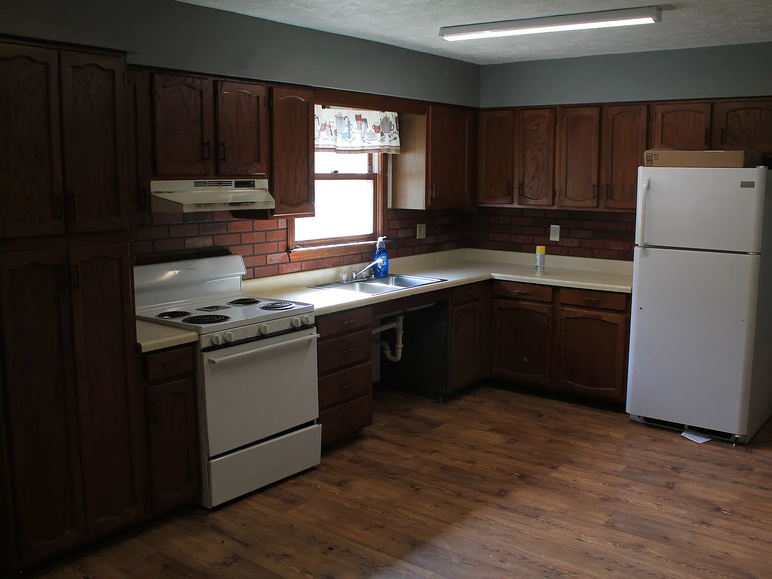 4 bed, 2000 sqft, $1,200 — Photo 2